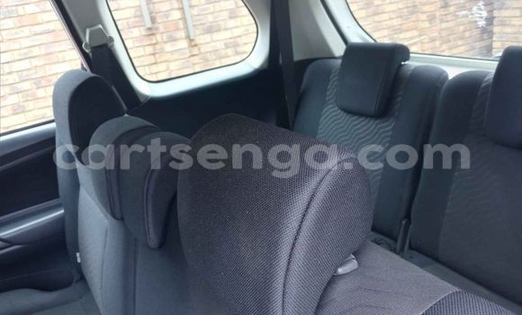 Buy Used Toyota Avanza White Car in Big Bend in Lubombo Buy Used Toyota Avanza White Car in Big Bend in Lubombo