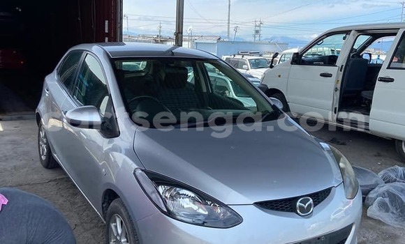 Nunua Ilio tumika Mazda Demio Silver Gari ndani ya Bhunya nchini Manzini Nunua Ilio tumika Mazda Demio Silver Gari ndani ya Bhunya nchini Manzini