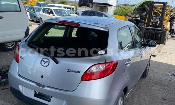 Nunua Ilio tumika Mazda Demio Silver Gari ndani ya Bhunya nchini Manzini Nunua Ilio tumika Mazda Demio Silver Gari ndani ya Bhunya nchini Manzini
