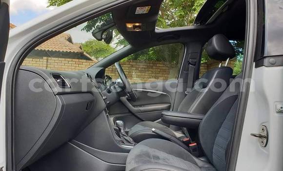 Nunua Ilio tumika Volkswagen Polo GTI White Gari ndani ya Manzini nchini Manzini Nunua Ilio tumika Volkswagen Polo GTI White Gari ndani ya Manzini nchini Manzini