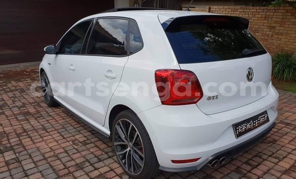 Nunua Ilio tumika Volkswagen Polo GTI White Gari ndani ya Manzini nchini Manzini Nunua Ilio tumika Volkswagen Polo GTI White Gari ndani ya Manzini nchini Manzini