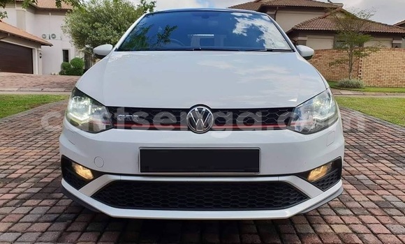 Nunua Ilio tumika Volkswagen Polo GTI White Gari ndani ya Manzini nchini Manzini Nunua Ilio tumika Volkswagen Polo GTI White Gari ndani ya Manzini nchini Manzini