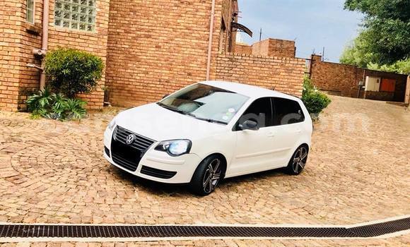 Buy Used Volkswagen Polo White Car in Mbabane in Manzini Buy Used Volkswagen Polo White Car in Mbabane in Manzini