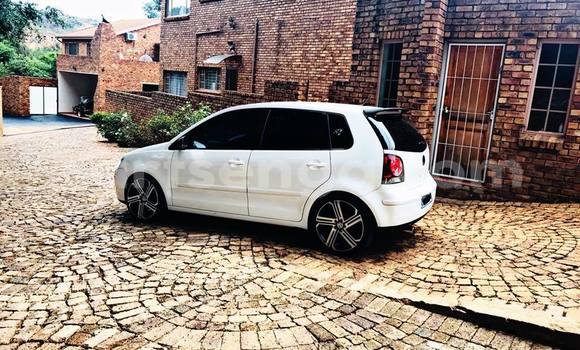 Buy Used Volkswagen Polo White Car in Mbabane in Manzini Buy Used Volkswagen Polo White Car in Mbabane in Manzini