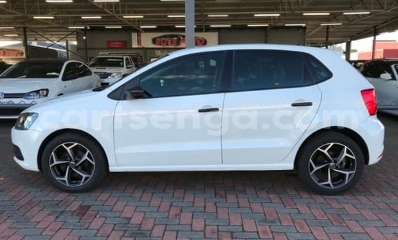 Buy Used Volkswagen Polo White Car in Nhlangano in Shiselweni District Buy Used Volkswagen Polo White Car in Nhlangano in Shiselweni District