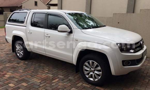 Buy Used Volkswagen Amarok White Car in Mbabane in Manzini