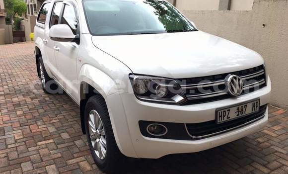Buy Used Volkswagen Amarok White Car in Mbabane in Manzini Buy Used Volkswagen Amarok White Car in Mbabane in Manzini