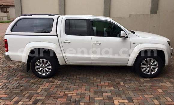 Buy Used Volkswagen Amarok White Car in Mbabane in Manzini Buy Used Volkswagen Amarok White Car in Mbabane in Manzini