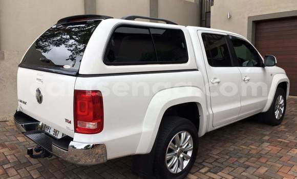 Buy Used Volkswagen Amarok White Car in Mbabane in Manzini Buy Used Volkswagen Amarok White Car in Mbabane in Manzini