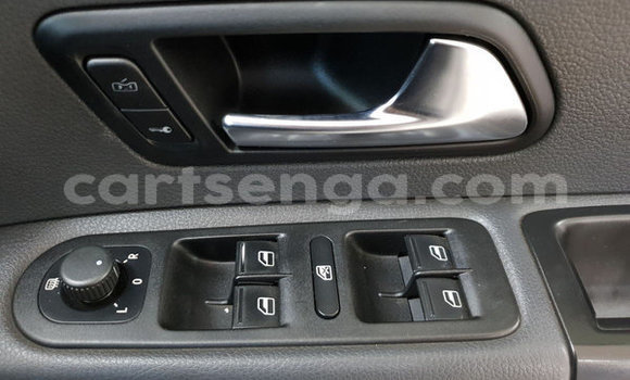 Buy Used Volkswagen Amarok Silver Car in Manzini in Manzini Buy Used Volkswagen Amarok Silver Car in Manzini in Manzini