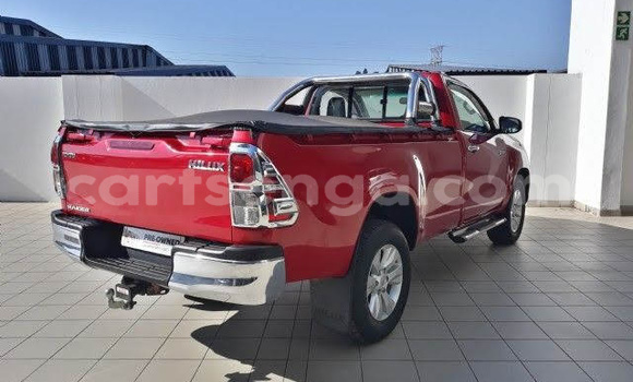 Nunua Ilio tumika Toyota Hilux Red Gari ndani ya Hlatikulu nchini Wilaya ya Shiselweni Nunua Ilio tumika Toyota Hilux Red Gari ndani ya Hlatikulu nchini Wilaya ya Shiselweni