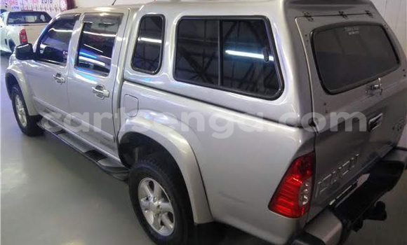 Acheter Occasion Voiture Isuzu KB Gris à Ezulwini, Hhohho Acheter Occasion Voiture Isuzu KB Gris à Ezulwini, Hhohho