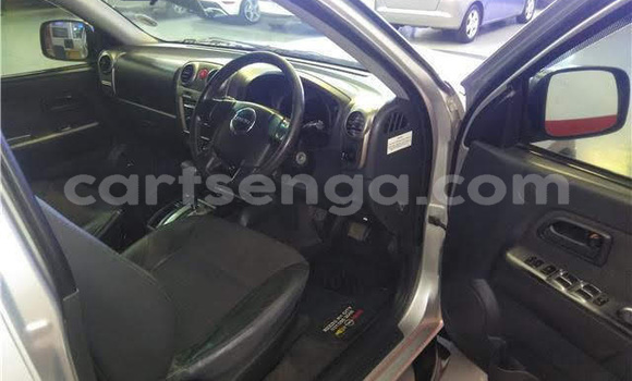 Acheter Occasion Voiture Isuzu KB Gris à Ezulwini, Hhohho Acheter Occasion Voiture Isuzu KB Gris à Ezulwini, Hhohho