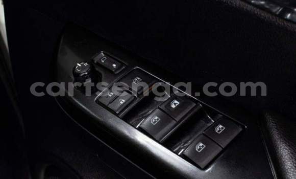 Nunua Ilio tumika Toyota Hilux White Gari ndani ya Manzini nchini Manzini Nunua Ilio tumika Toyota Hilux White Gari ndani ya Manzini nchini Manzini