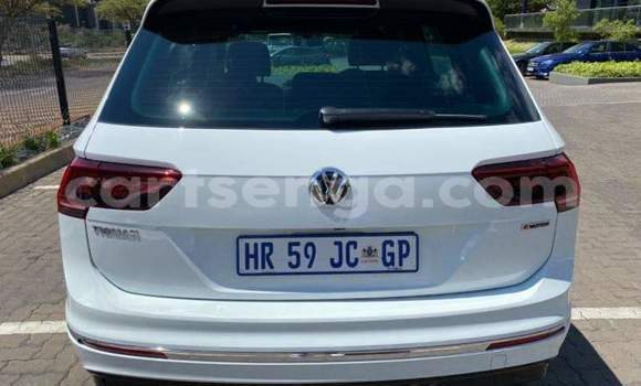 Acheter Occasion Voiture Volkswagen Tiguan Blanc à Manzini, Manzini Acheter Occasion Voiture Volkswagen Tiguan Blanc à Manzini, Manzini