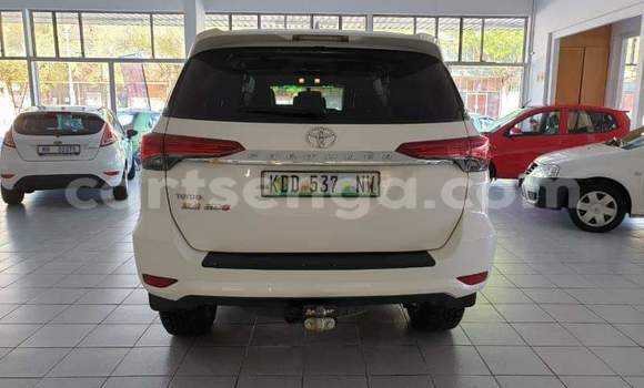 Acheter Occasion Voiture Toyota Fortuner Blanc à Manzini, Manzini Acheter Occasion Voiture Toyota Fortuner Blanc à Manzini, Manzini