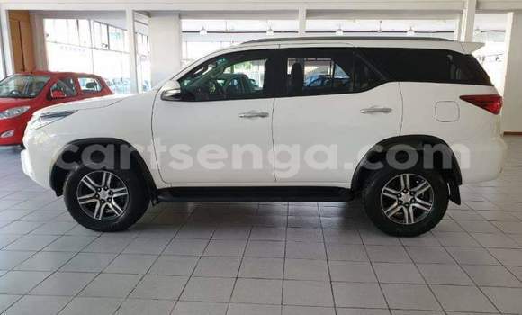 Acheter Occasion Voiture Toyota Fortuner Blanc à Manzini, Manzini Acheter Occasion Voiture Toyota Fortuner Blanc à Manzini, Manzini
