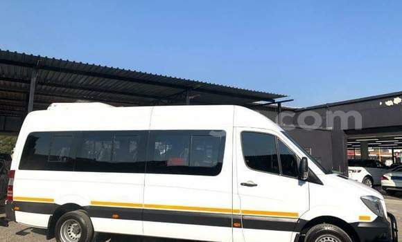 Buy Used Mercedes‒Benz S–Class White Car in Manzini in Manzini Buy Used Mercedes‒Benz S–Class White Car in Manzini in Manzini