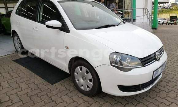 Nunua Ilio tumika Volkswagen Polo White Gari ndani ya Mbabane nchini Manzini