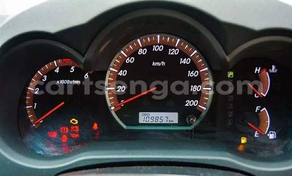 Nunua Ilio tumika Toyota Hilux White Gari ndani ya Mbabane nchini Manzini Nunua Ilio tumika Toyota Hilux White Gari ndani ya Mbabane nchini Manzini