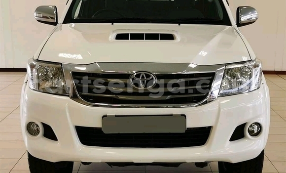 Buy Used Toyota Hilux White Car in Mbabane in Manzini Buy Used Toyota Hilux White Car in Mbabane in Manzini