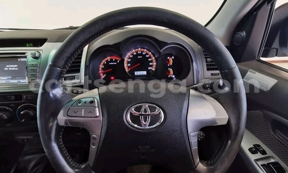 Buy Used Toyota Hilux White Car in Mbabane in Manzini Buy Used Toyota Hilux White Car in Mbabane in Manzini
