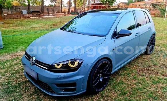 Buy Used Volkswagen Golf R Blue Car in Mbabane in Manzini Buy Used Volkswagen Golf R Blue Car in Mbabane in Manzini