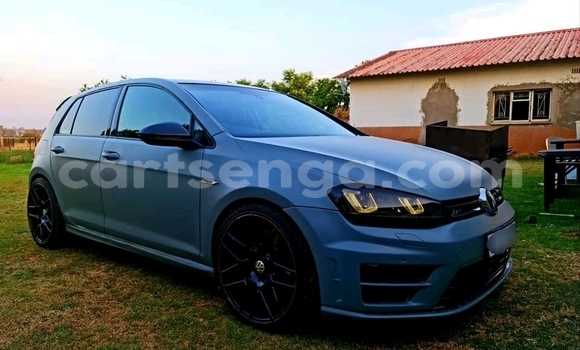 Buy Used Volkswagen Golf R Blue Car in Mbabane in Manzini Buy Used Volkswagen Golf R Blue Car in Mbabane in Manzini
