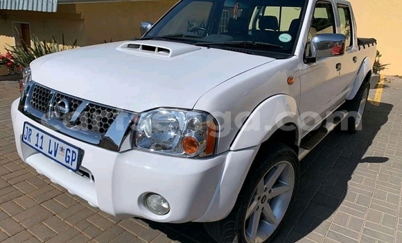 Nunua Ilio tumika Nissan NP 300 White Gari ndani ya Mbabane nchini Manzini