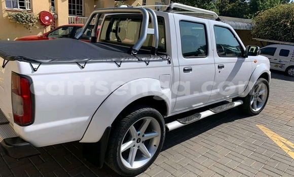 Buy Used Nissan NP 300 White Car in Mbabane in Manzini Buy Used Nissan NP 300 White Car in Mbabane in Manzini