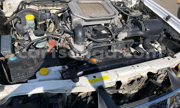 Buy Used Nissan NP 300 White Car in Mbabane in Manzini Buy Used Nissan NP 300 White Car in Mbabane in Manzini