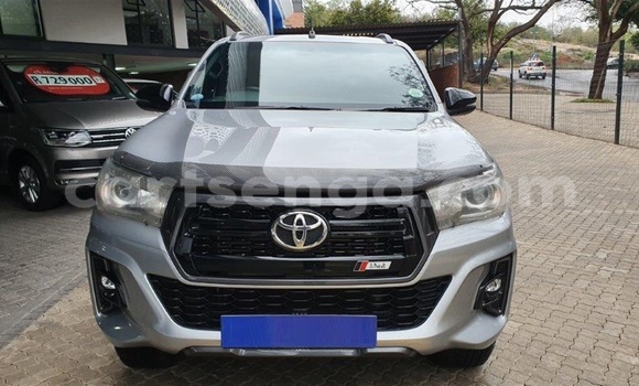 Buy Used Toyota Hilux Silver Car in Mbabane in Manzini Buy Used Toyota Hilux Silver Car in Mbabane in Manzini