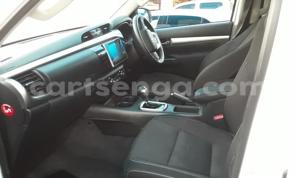 Buy Used Toyota Hilux White Car in Mbabane in Manzini Buy Used Toyota Hilux White Car in Mbabane in Manzini