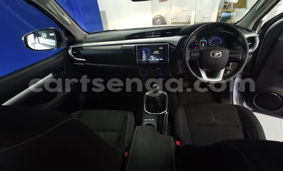 Buy Used Toyota Hilux White Car in Mbabane in Manzini Buy Used Toyota Hilux White Car in Mbabane in Manzini