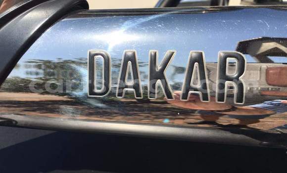 Nunua Ilio tumika Toyota Hilux White Gari ndani ya Manzini nchini Manzini Nunua Ilio tumika Toyota Hilux White Gari ndani ya Manzini nchini Manzini