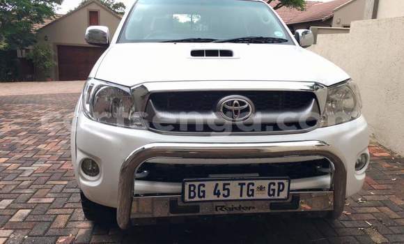 Acheter Occasion Voiture Toyota Hilux Blanc à Mbabane, Manzini Acheter Occasion Voiture Toyota Hilux Blanc à Mbabane, Manzini