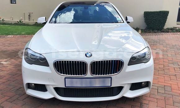 Nunua Ilio tumika BMW 5–Series White Gari ndani ya Mbabane nchini Manzini Nunua Ilio tumika BMW 5–Series White Gari ndani ya Mbabane nchini Manzini