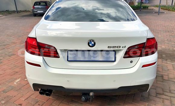 Nunua Ilio tumika BMW 5–Series White Gari ndani ya Mbabane nchini Manzini Nunua Ilio tumika BMW 5–Series White Gari ndani ya Mbabane nchini Manzini