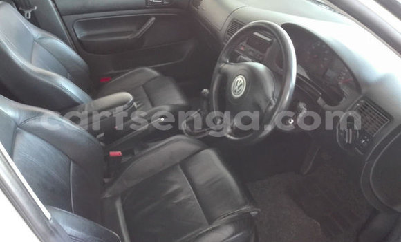 Acheter Occasion Voiture Volkswagen Golf Blanc à Ezulwini, Hhohho Acheter Occasion Voiture Volkswagen Golf Blanc à Ezulwini, Hhohho