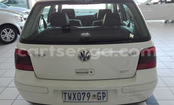 Acheter Occasion Voiture Volkswagen Golf Blanc à Ezulwini, Hhohho Acheter Occasion Voiture Volkswagen Golf Blanc à Ezulwini, Hhohho