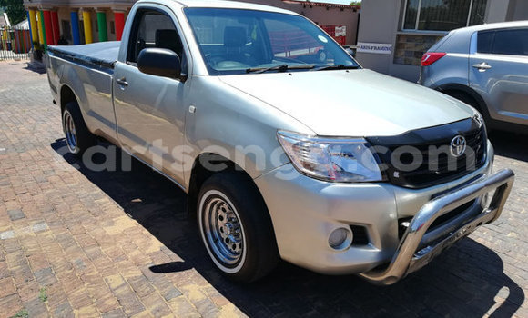 Nunua Ilio tumika Toyota Hilux Silver Gari ndani ya Mbabane nchini Manzini Nunua Ilio tumika Toyota Hilux Silver Gari ndani ya Mbabane nchini Manzini