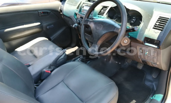 Acheter Occasion Voiture Toyota Hilux Gris à Mbabane, Manzini Acheter Occasion Voiture Toyota Hilux Gris à Mbabane, Manzini