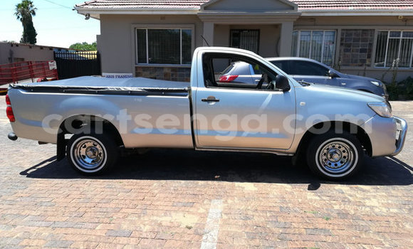 Acheter Occasion Voiture Toyota Hilux Gris à Mbabane, Manzini Acheter Occasion Voiture Toyota Hilux Gris à Mbabane, Manzini