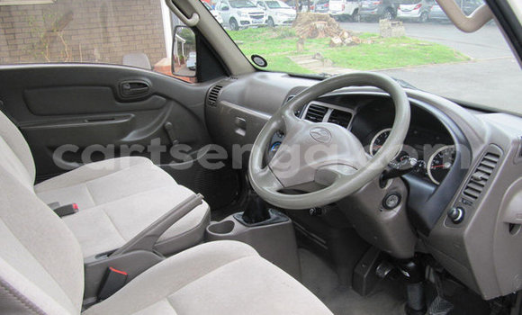 Acheter Occasion Utilitaire Hyundai H200 Blanc à Nhlangano, Shiselweni District Acheter Occasion Utilitaire Hyundai H200 Blanc à Nhlangano, Shiselweni District