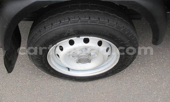 Acheter Occasion Utilitaire Hyundai H200 Blanc à Nhlangano, Shiselweni District Acheter Occasion Utilitaire Hyundai H200 Blanc à Nhlangano, Shiselweni District