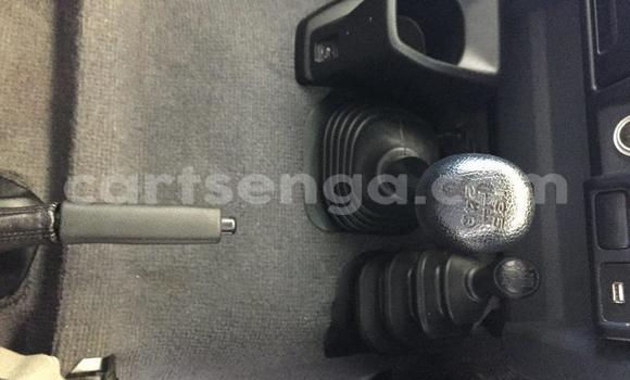 Nunua Ilio tumika Toyota Land Cruiser White Gari ndani ya Ezulwini nchini Hhohho Nunua Ilio tumika Toyota Land Cruiser White Gari ndani ya Ezulwini nchini Hhohho