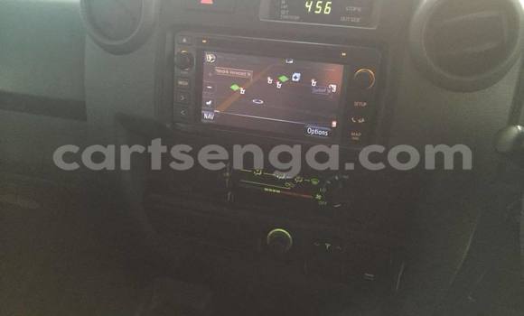 Nunua Ilio tumika Toyota Land Cruiser White Gari ndani ya Ezulwini nchini Hhohho Nunua Ilio tumika Toyota Land Cruiser White Gari ndani ya Ezulwini nchini Hhohho