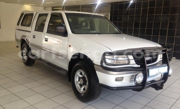 Buy Used Isuzu KB White Car in Hlatikulu in Shiselweni District