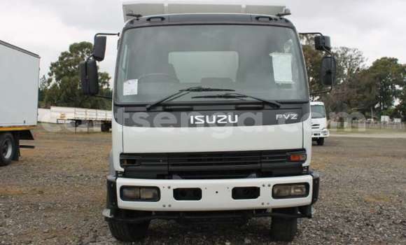 Nunua Ilio tumika Isuzu FTR 850 White Lori ndani ya Manzini nchini Manzini Nunua Ilio tumika Isuzu FTR 850 White Lori ndani ya Manzini nchini Manzini