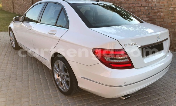 Nunua Ilio tumika Mercedes‒Benz C–Class White Gari ndani ya Manzini nchini Manzini Nunua Ilio tumika Mercedes‒Benz C–Class White Gari ndani ya Manzini nchini Manzini